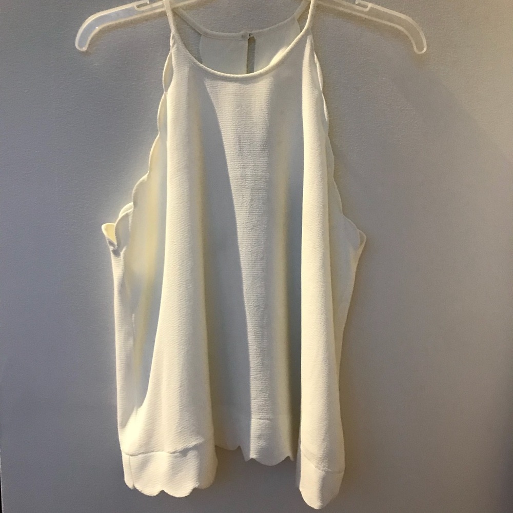 Petite tank top with scallop trim